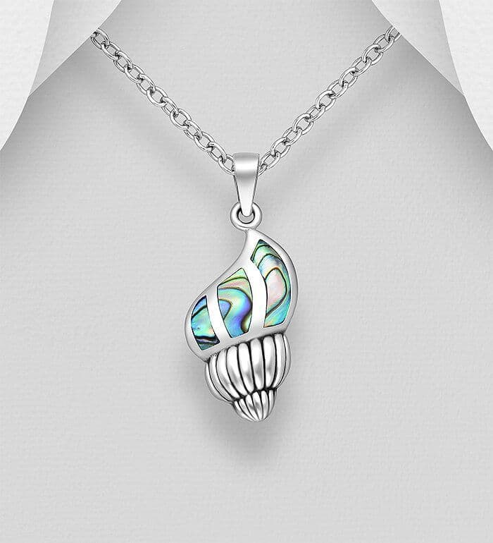 925 Sterling Silver Exquisite Shell Pendant & Chain with Abalone Shell Decoration