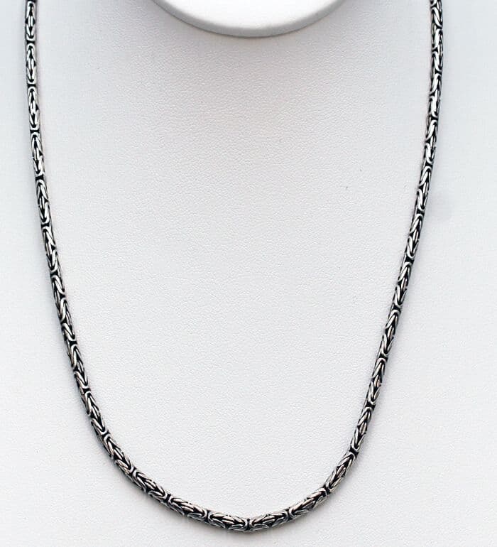 925 Sterling Silver Hand Crafted Balinese Design Necklace - 18" in Length