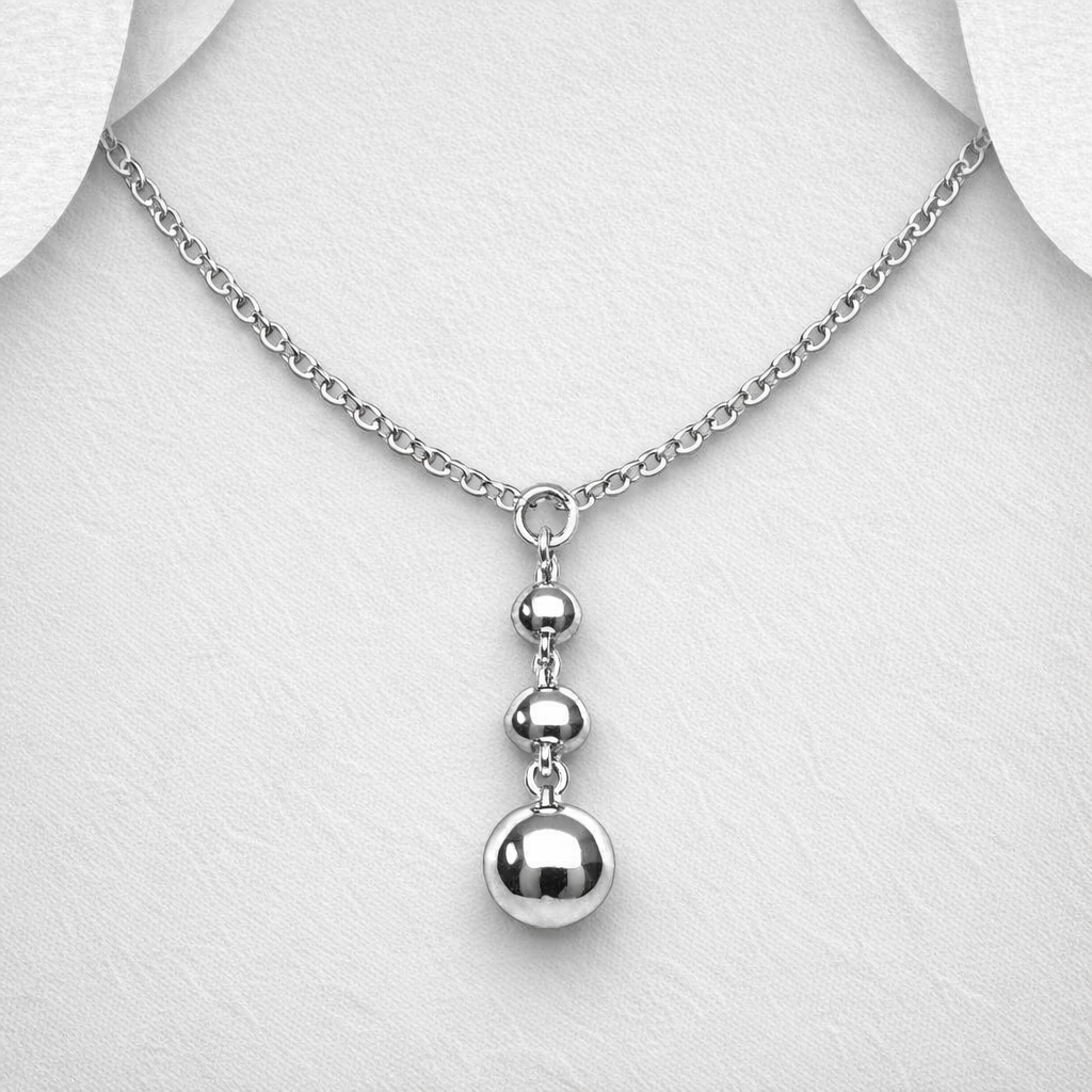 925 Sterling Silver Graduated Ball Pendant & Chain