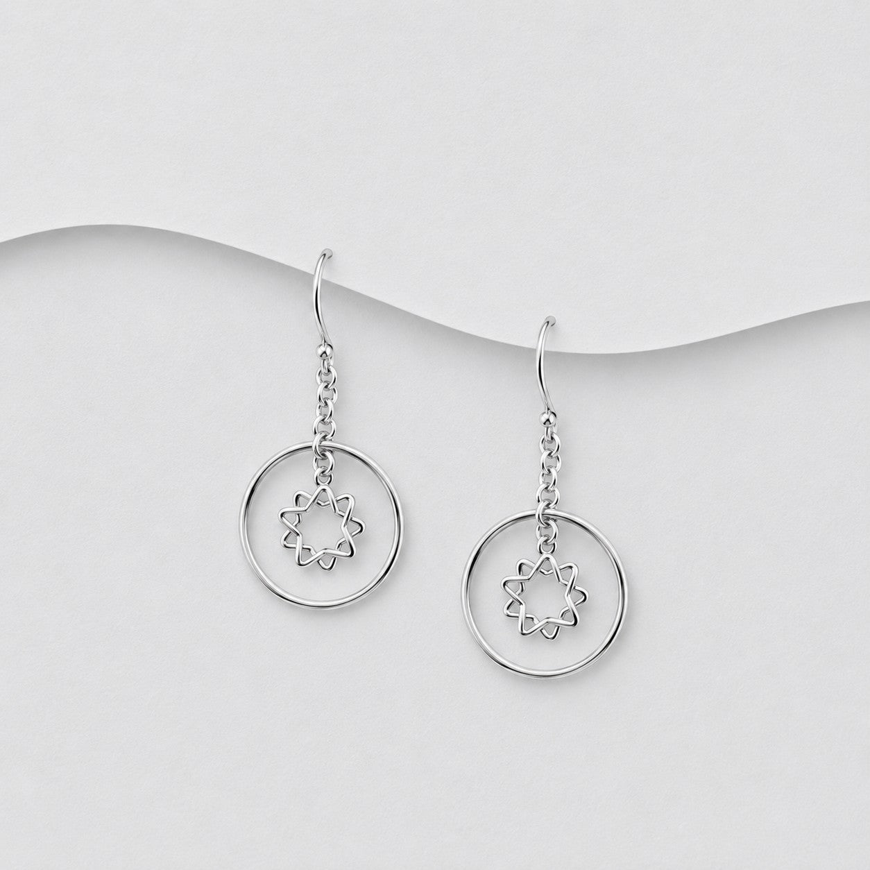925 Sterling Silver Charming Suspended Hoop Earrings With Sunflower Drop
