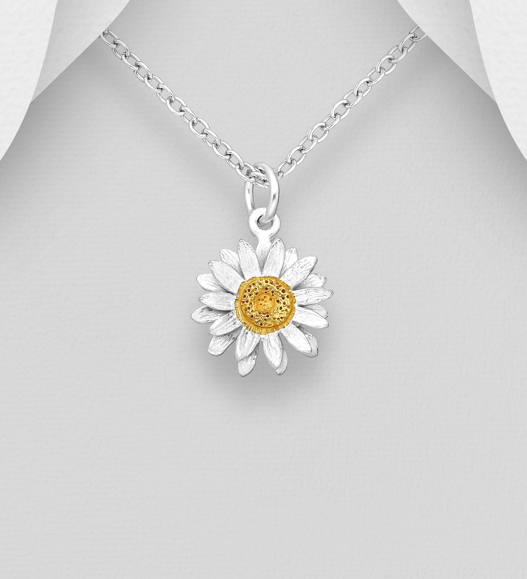 925 Sterling Silver Flower Two Tone Pendant & Chain with 18K Yellow Gold Pollen