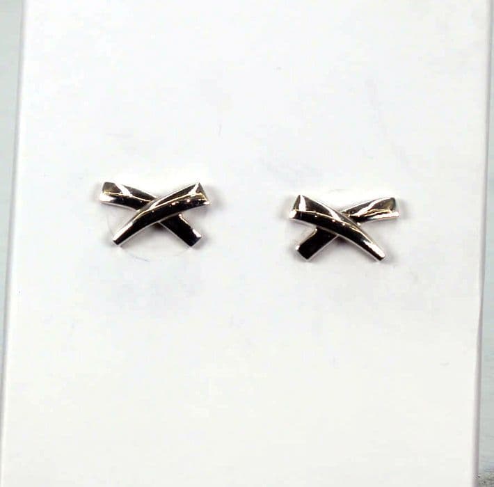 Solid Handcrafted 925 Sterling Silver Kisses Stud Earrings  Chic & Timeless Elegance